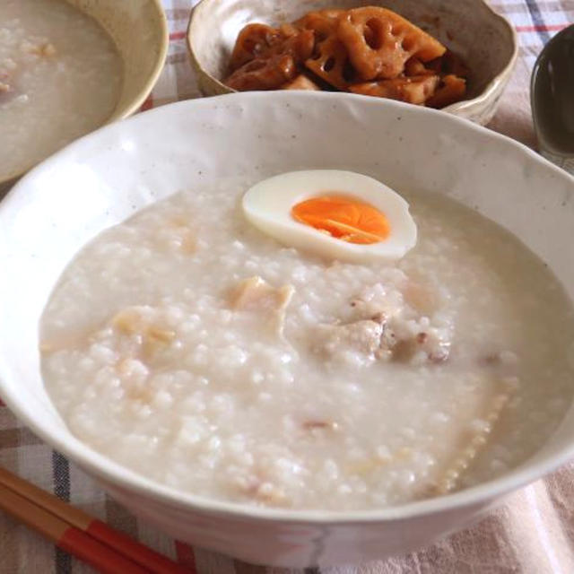 週末のブランチ☆鶏手羽と干し貝柱の中華粥