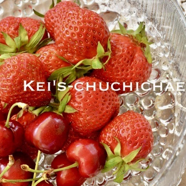 ベランダのベルフラワーが満開に＾＾とスイスの苺が美味しい季節に!