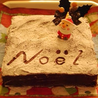 チョコレートガナッシュのクリスマスケーキ（トリュフのオマケつき）