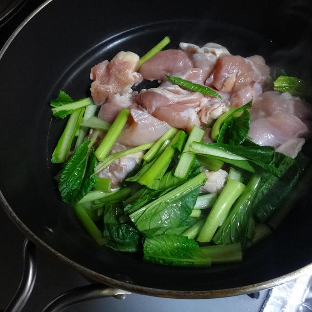 小松菜とムネ肉をコチュジャン炒めてみた