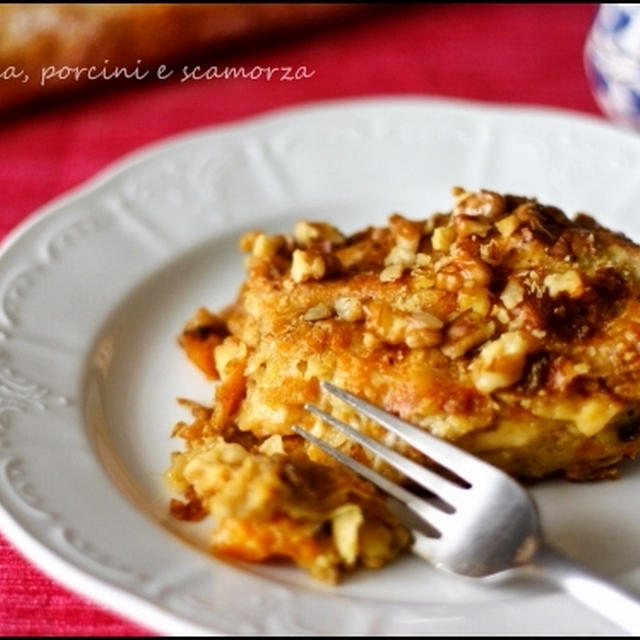 バレンタインご飯：　Lasagne con zucca, porcini e scamorza