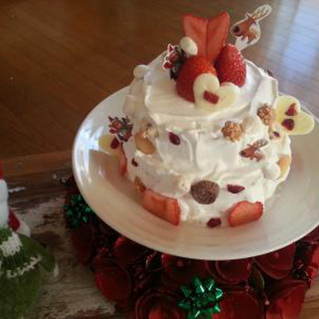 フライパンで簡単 ２段クリスマスケーキ ホットケーキミックス使用 By Toshieさん レシピブログ 料理ブログのレシピ満載