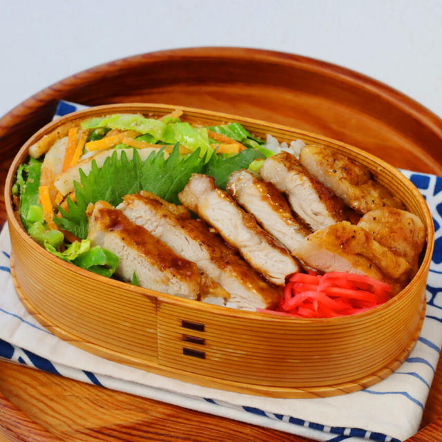 【2品弁当レシピ】存在感しっかり！「豚の照り焼き」「ちくわと野菜のレンジ炒め」　連載更新しました