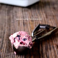 ブランデー風味のチェリーとデーツのアイスクリーム by naomiさん