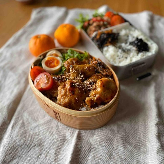 メインだけ変えて副菜は昨日のほぼ同じ二個弁。