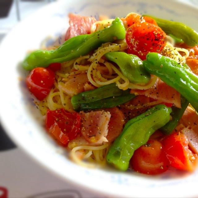 ししとうとプチトマトの夏パスタ