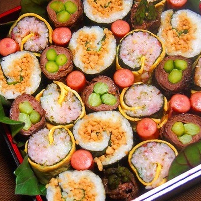 巻き巻きおにぎり弁当！　お花見や行楽に♪