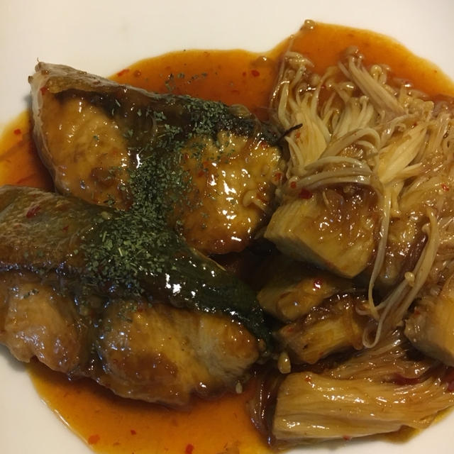 シャキシャキえのきとぶりの中華風照り焼き