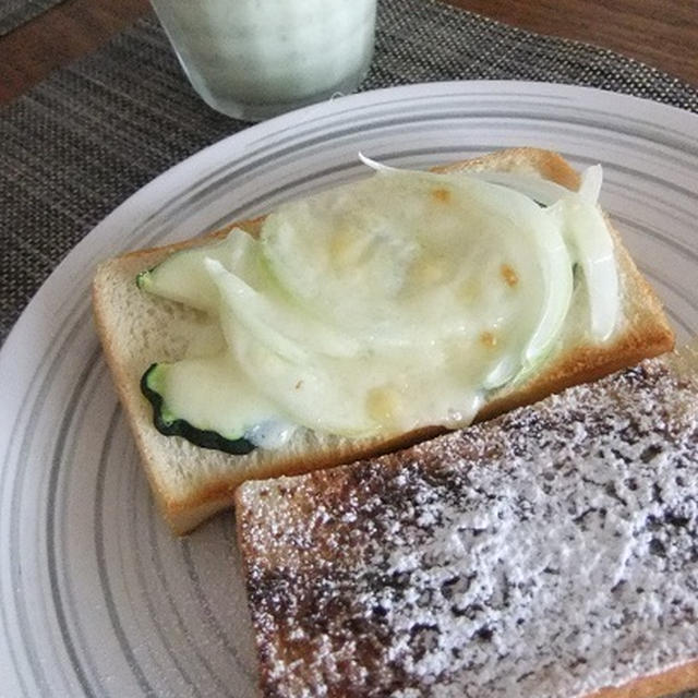 今朝の朝ごはん☆シナモンとズッキーニ
