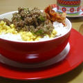 器で派手見せ肉味噌そぼろ丼☆