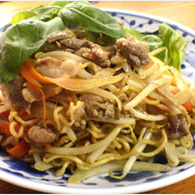 モヤシ入りカレー焼そば