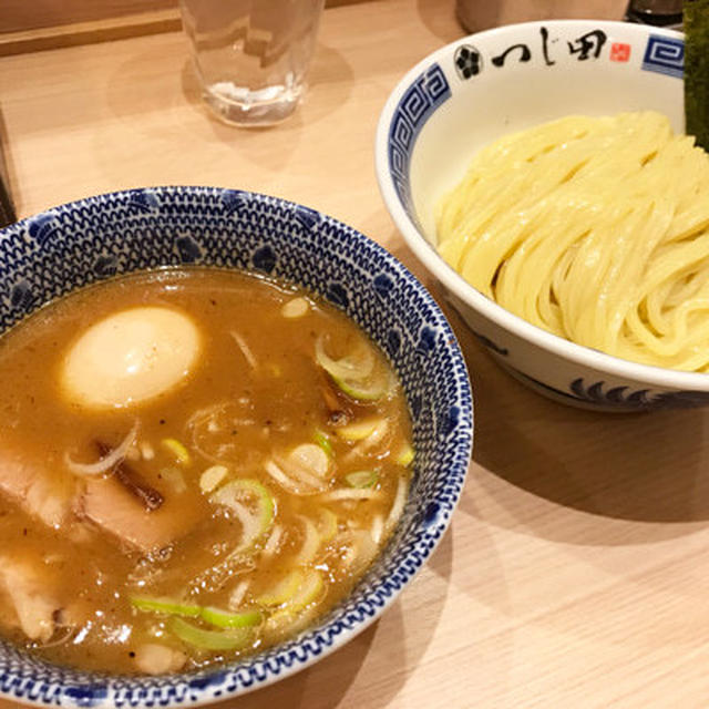 つじ田  池袋西口店／濃厚豚骨＋魚介のWスープのつけ麺！