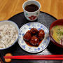 味噌汁と肉団子の黒酢あんかけ