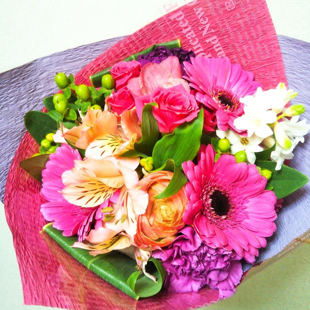 今日は私の誕生日！夫から花束をもらいました