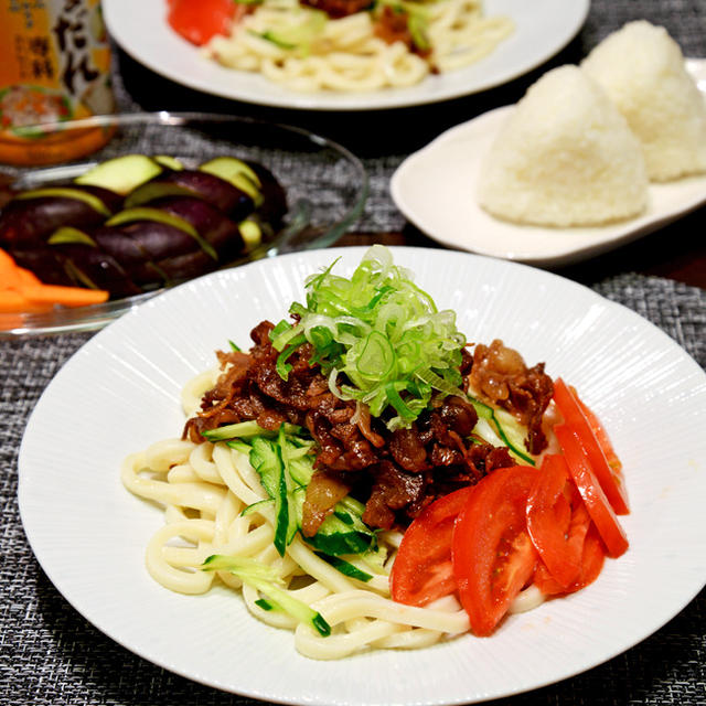 牛のせごまダレ冷やしうどん･･･ここにきて冷やしうどんてｗ