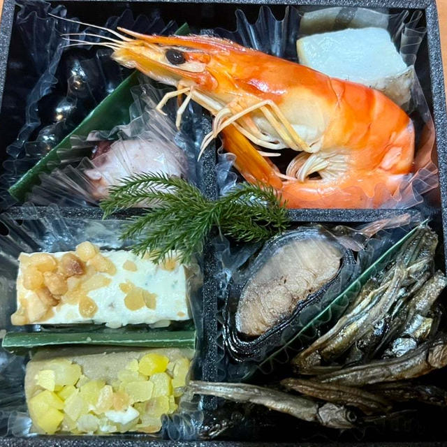 ちこり村　毎年人気のおためしおせち販売中　今年も買いました