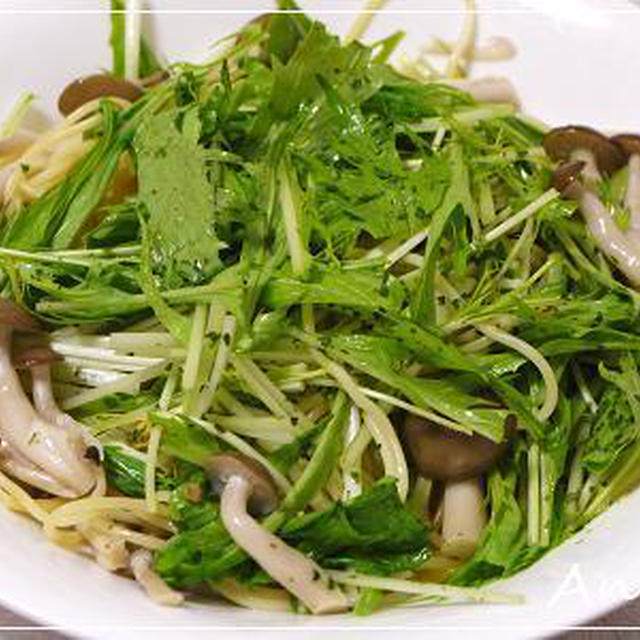 ☆水菜としめじのペペロンチーノ☆
