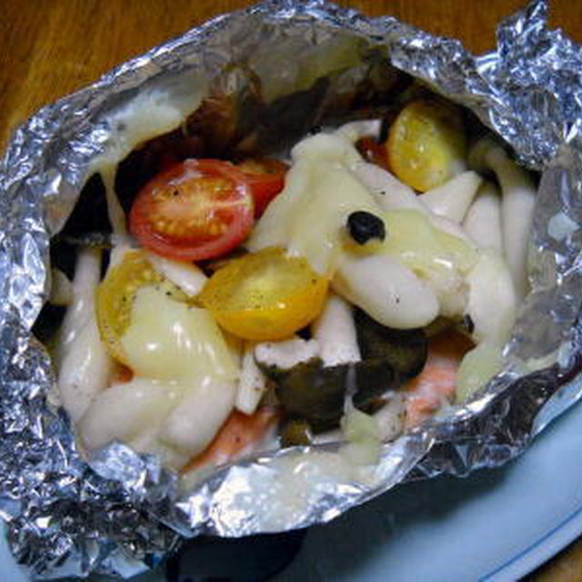 鮭としめじのホイル焼き