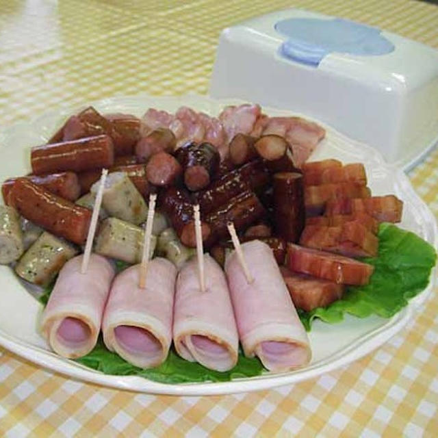 北海道日本ハム工場で、できたてのシャウエッセンを食らう！！
