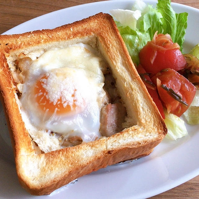 【休日ブランチ】ハニーマスタードチキン目玉焼きトースト　