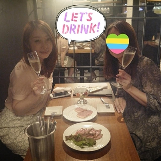 1000円でスパークリングワインが飲み放題のBar♪