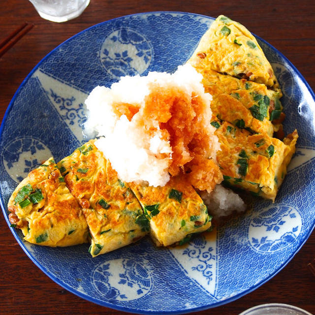 にらと卵のゴールデンコンビでおつまみ「にら納豆オムレツ・おろしのっけ」