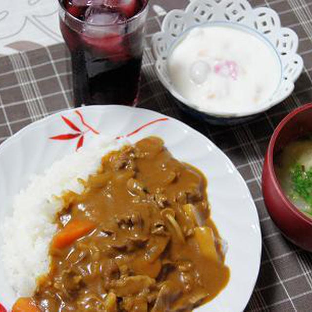 カレーライス～４人前￥８００