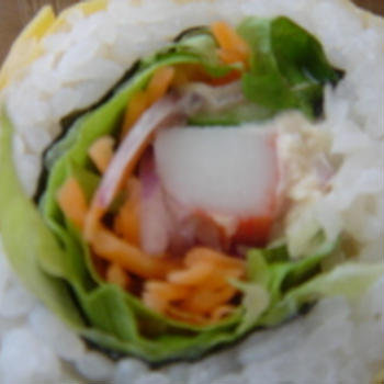 おいしい。もっと食べたいよ。サラダ巻き！！