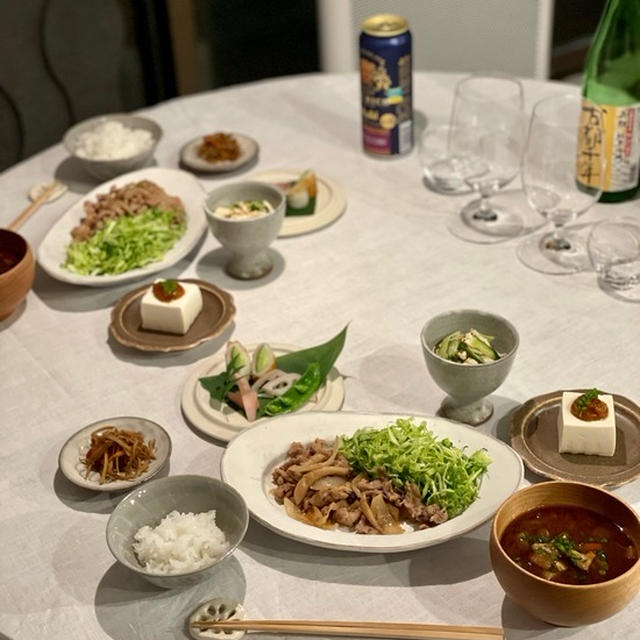 豚肉の生姜焼き定食の夜ごはん