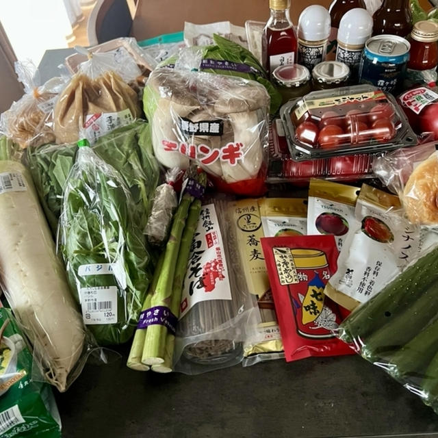 【蓼科ひとり旅】産直マーケットとスーパーで爆買い！フードライターのグルメみやげをまるっと紹介します