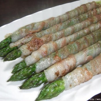 Asparagus Rolled with Butabara