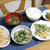 うどの天ぷらとニラともやしと鶏団子の炒めものとうどのきんぴらでうちごはん（レシピ付）