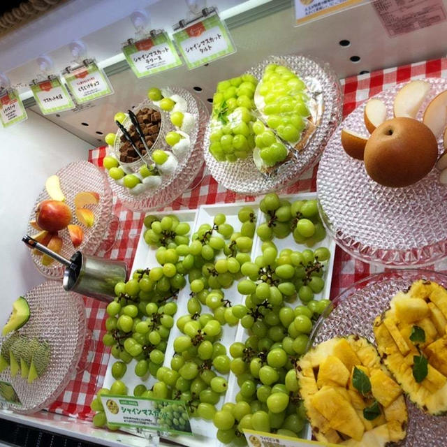 【グルメ】高級フルーツが食べ放題❤️スイーツパラダイス