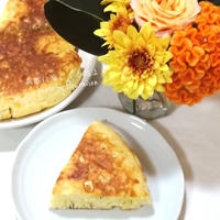 ■花と料理でハロウィンを楽しもう♡しらすとコーンとチーズのホットケーキ