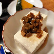 にんにく葉の醤油漬け　冷奴にのせて