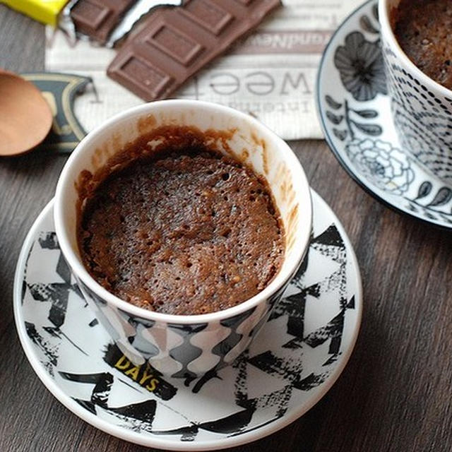 仕事終わりでもすぐできる！レンジで１分♡とろける食感コーヒー生チョコケーキ