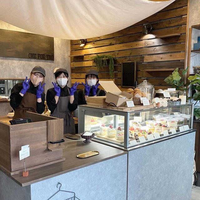 【ご挨拶】と【ケーキ屋さんオープンはバタバタでした】