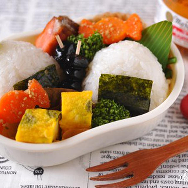 梅干しおにぎりのお弁当