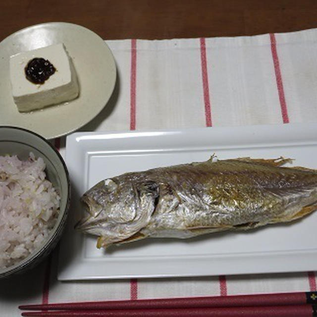 ほっこり和定食はいしもち塩焼きで