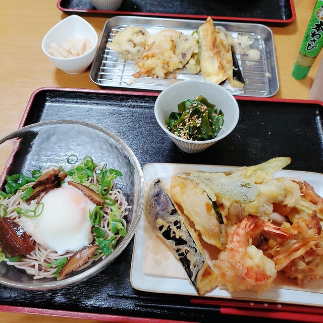 ”ぶっかけ蕎麦”と”天ぷら”の晩ごはん