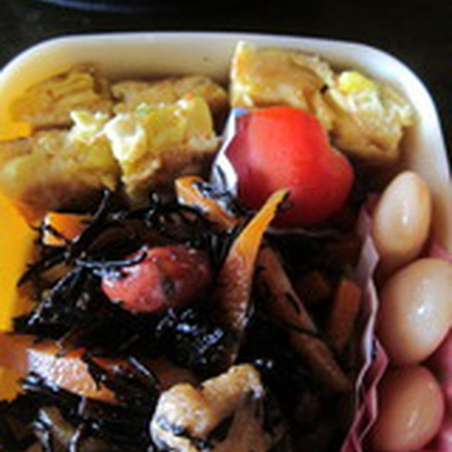 「ひじきと白天の煮物」