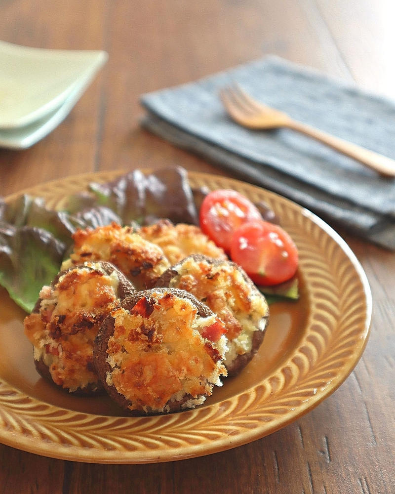 トースターで簡単◎しいたけの香草パン粉チーズ焼き