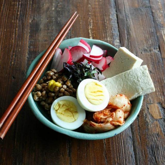 Stinking Tasty Tofu Bowl納豆キムチ豆腐