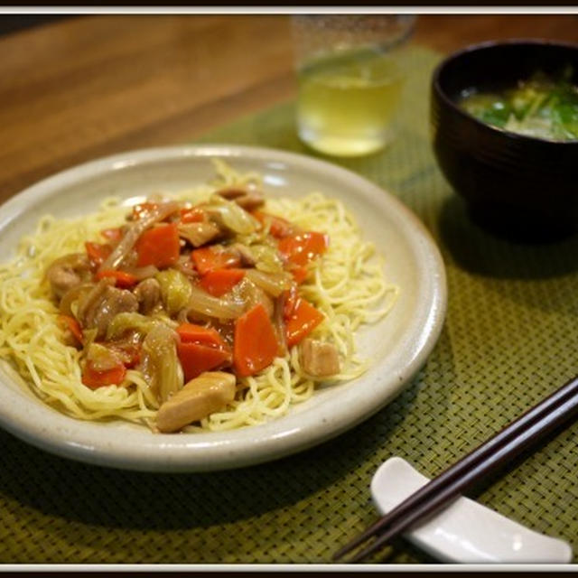 あんかけ焼きそばとか名古屋行きとか。Sauteed noodle and Nagoya.