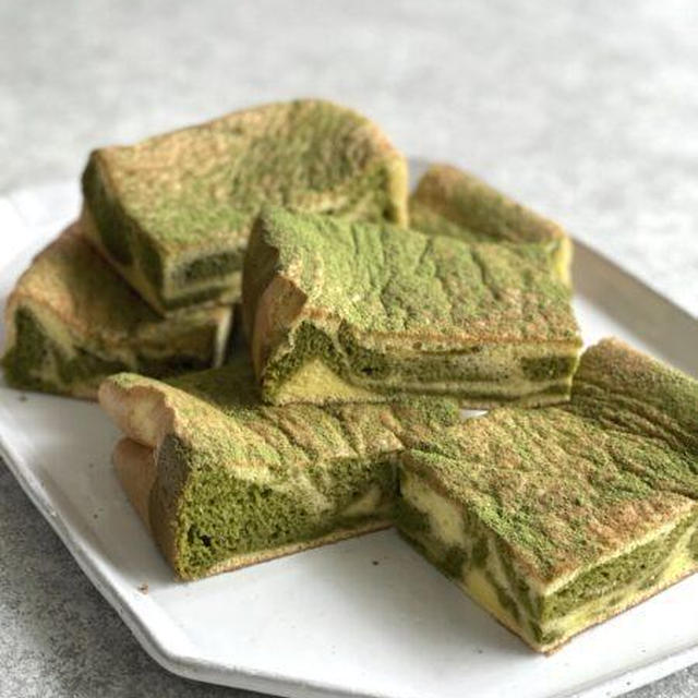 抹茶マーブルスフレケーキと、カレー風味フレンチトースト