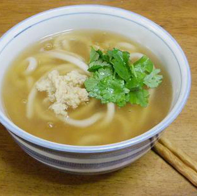 お昼ごはん～生姜たっぷりあんかけうどんと卵サンドなど♪