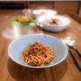 大豆麺のポロネーゼと揚げない唐揚げ