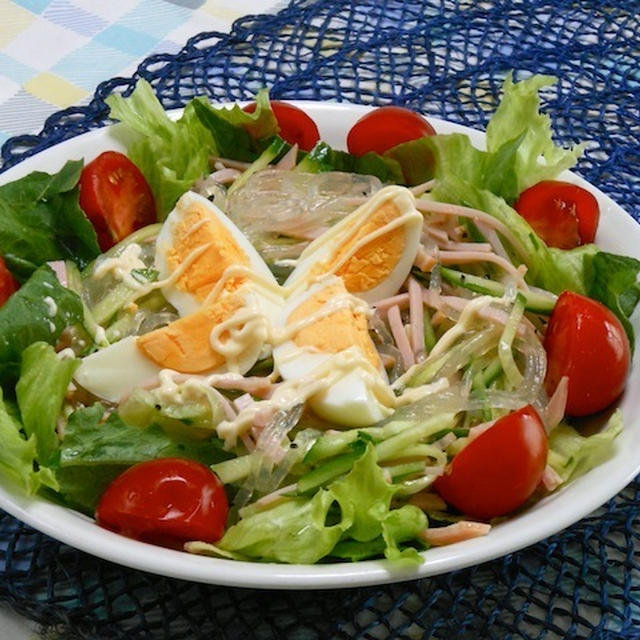 夏休みの涼味ブランチ、もりもりレタスと春雨のスイートサラダ。