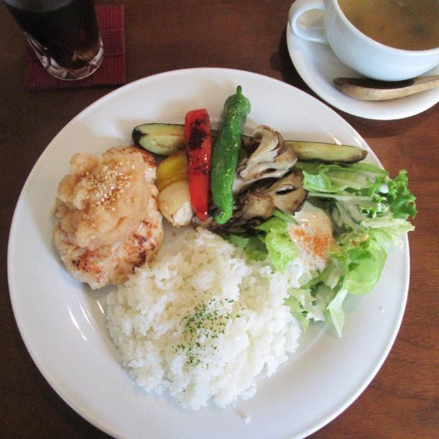 豆腐バーグランチ