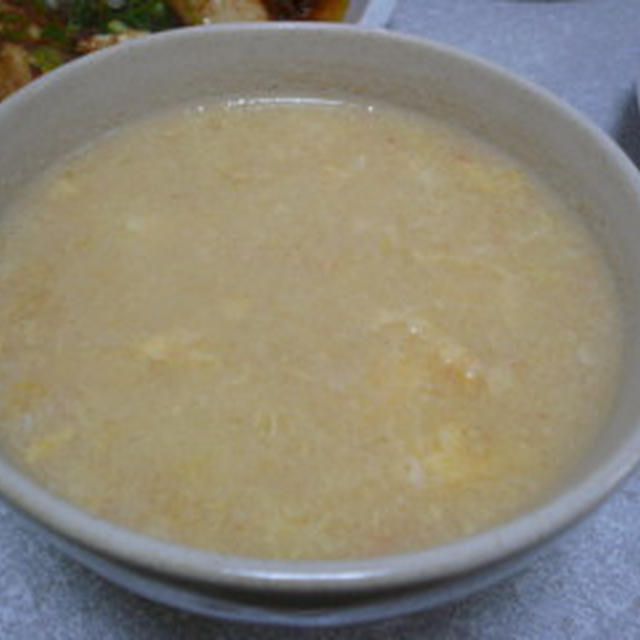 カニと卵の中華風スープ